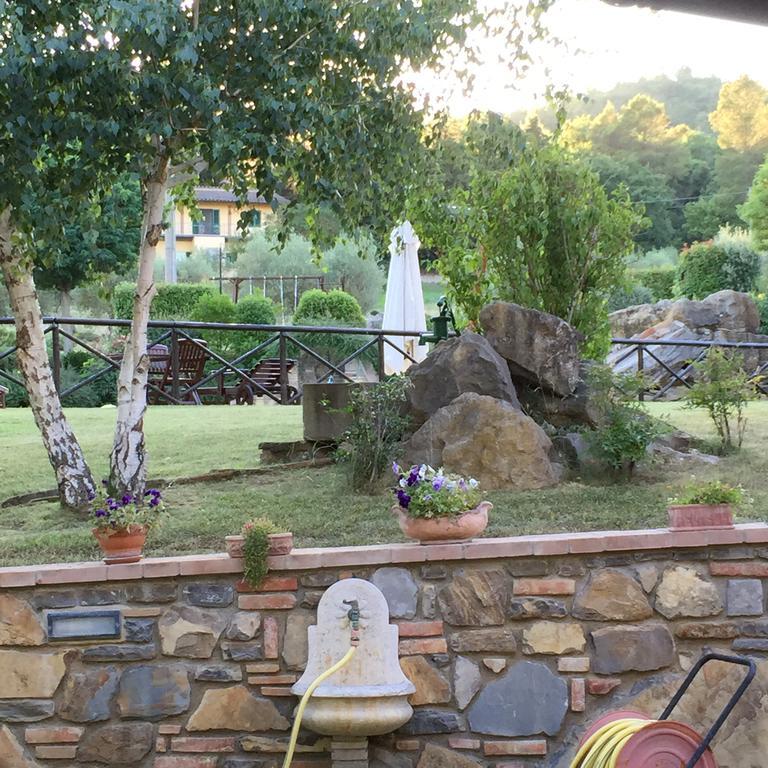 Azienda Agrituristica I Tre Casali Magione Exterior foto