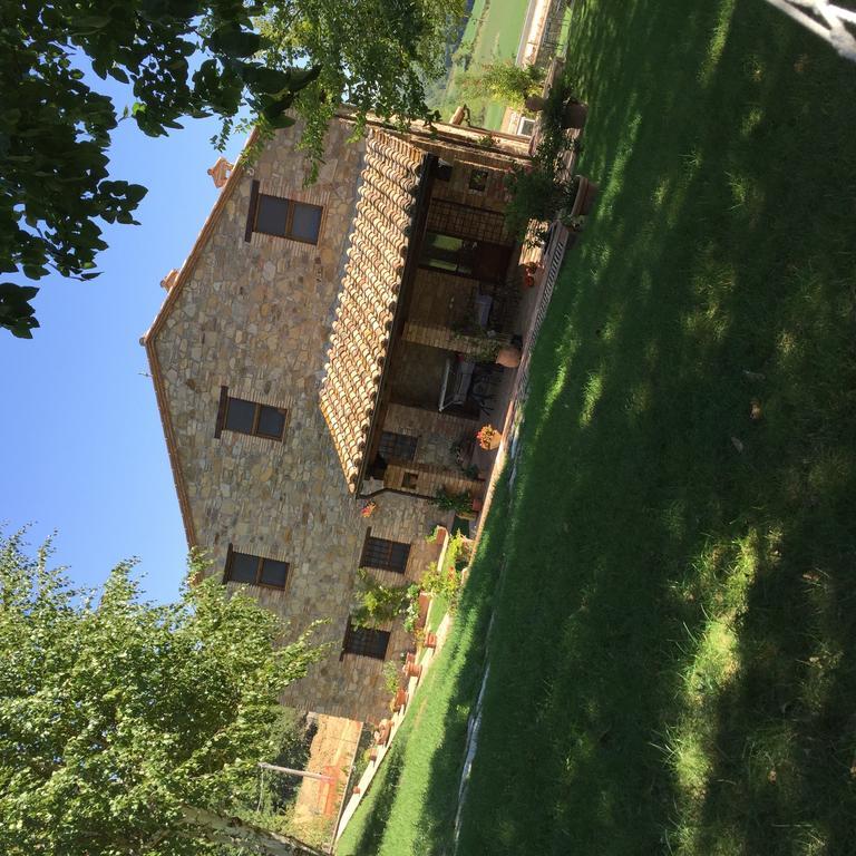 Azienda Agrituristica I Tre Casali Magione Exterior foto