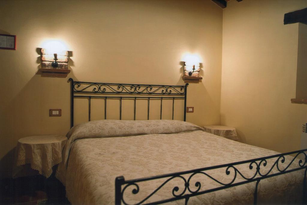 Azienda Agrituristica I Tre Casali Magione Habitación foto